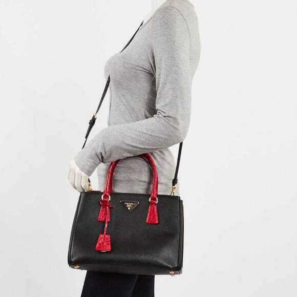 Prada Black Saffiano Leather Crocodile Double Zip Small Tote Bag - Picture 2 of 12